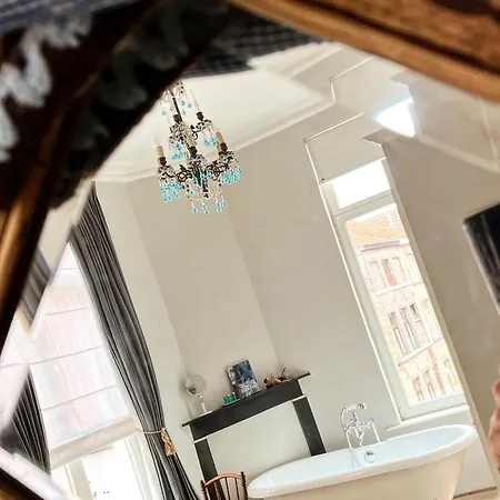 Le Flaneur Nocleg ze śniadaniem Brugia